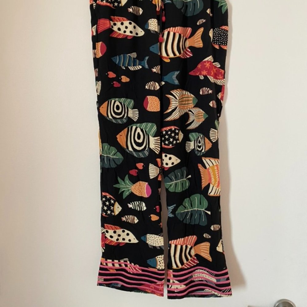 Farm Rio Fish Pants, Size S - Picture 2 of 5